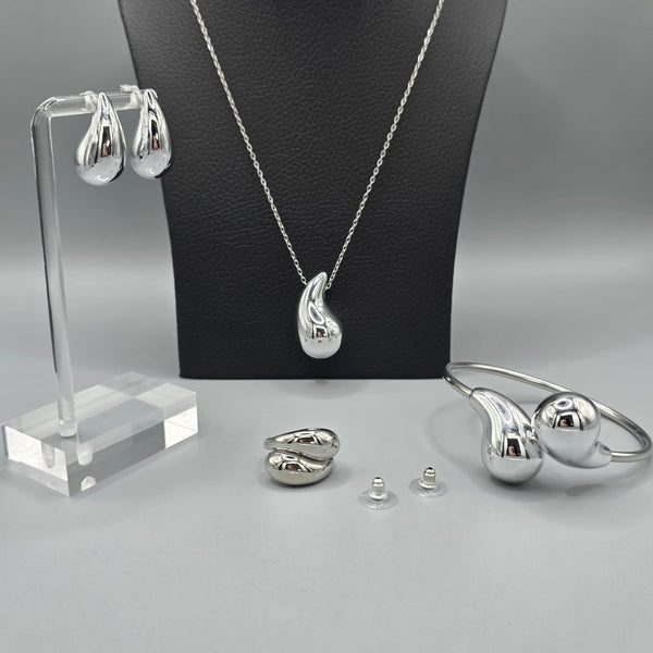 Elegant Silver Colour Jewellery Set