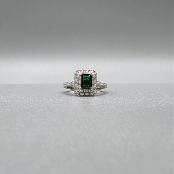 Elegant 925 Sterling Silver Green Moissanite Ring for Women Stylish Sparkle Design
